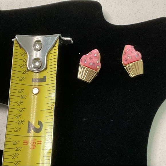 Pink Cupcake Earrings - Picture 3 of 4